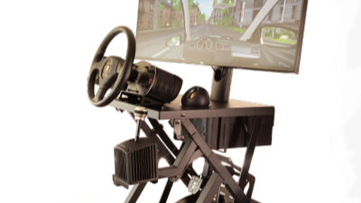 LERNEN IM FAHRSIMULATOR